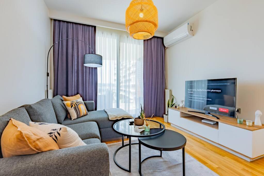 Golden Stones House Sea And Lake View Istanbul Exteriör bild
