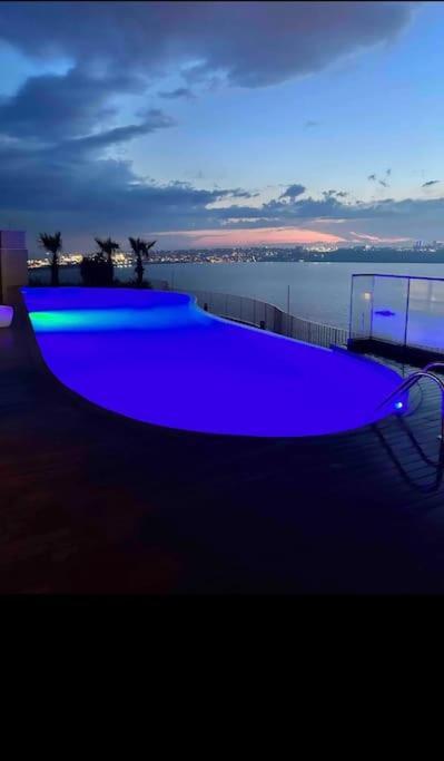 Golden Stones House Sea And Lake View Istanbul Exteriör bild