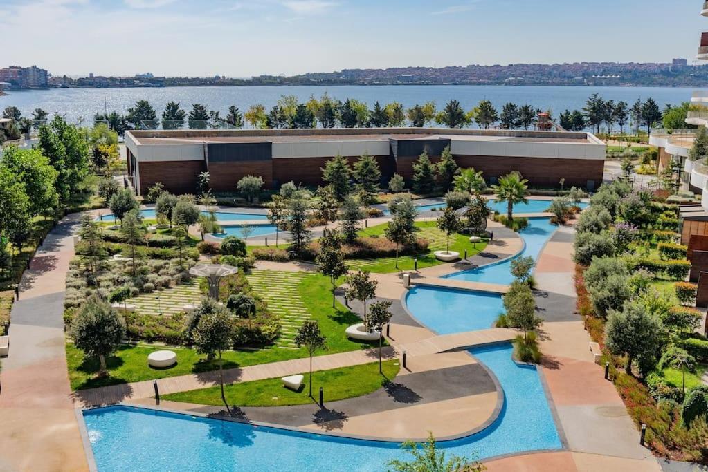 Golden Stones House Sea And Lake View Istanbul Exteriör bild